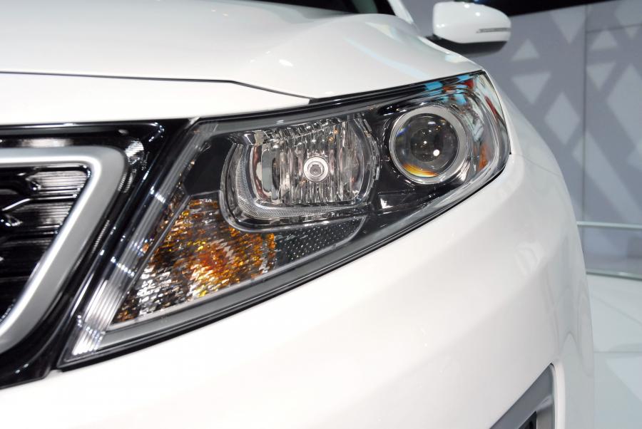  Kia Optima Hybrid 2011 года  (фото 6 из 29)